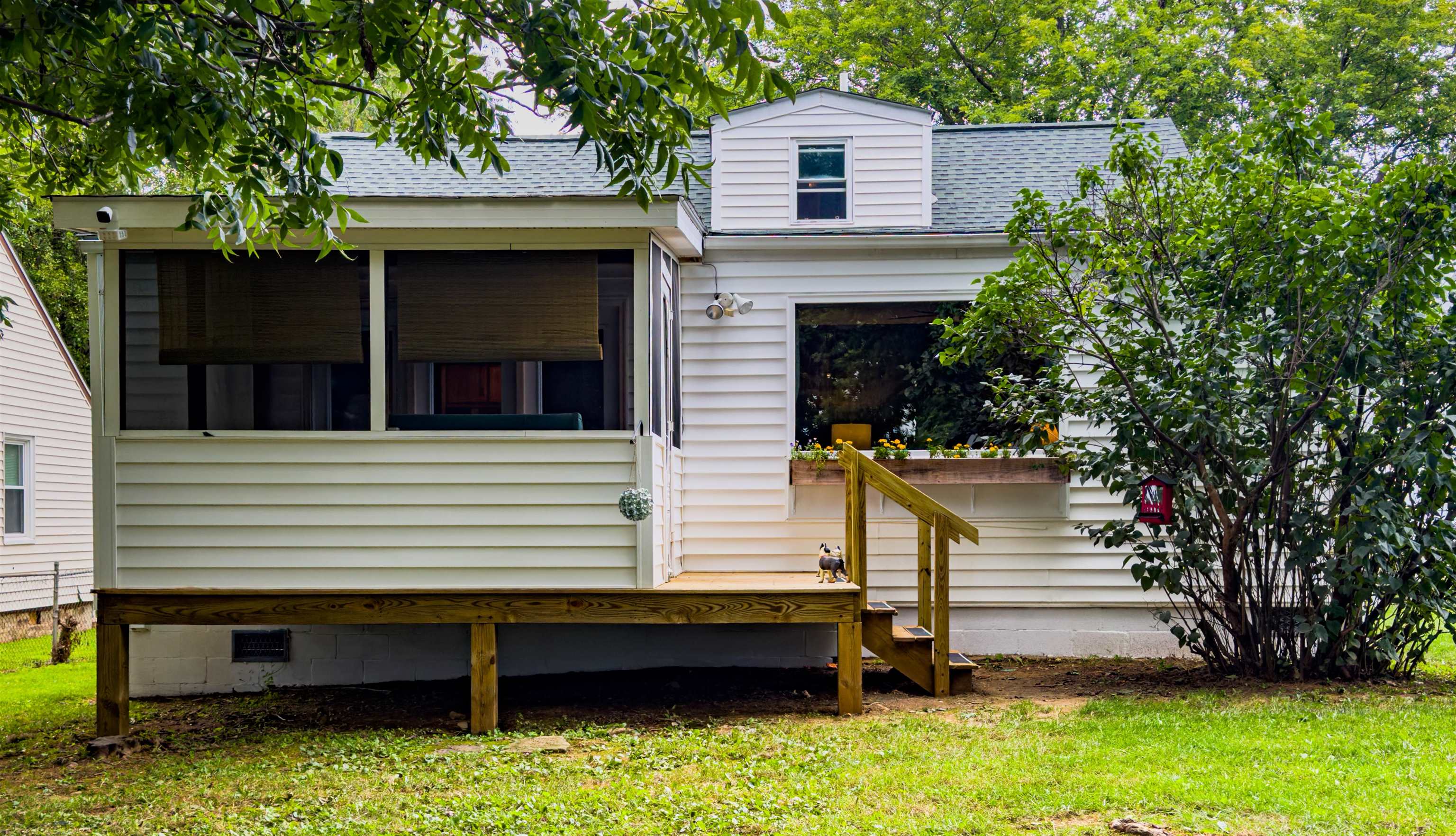 222 KING AVE, WAYNESBORO, Virginia 22980, 4 Bedrooms Bedrooms, ,2 BathroomsBathrooms,Residential,222 KING AVE,667681 MLS # 667681