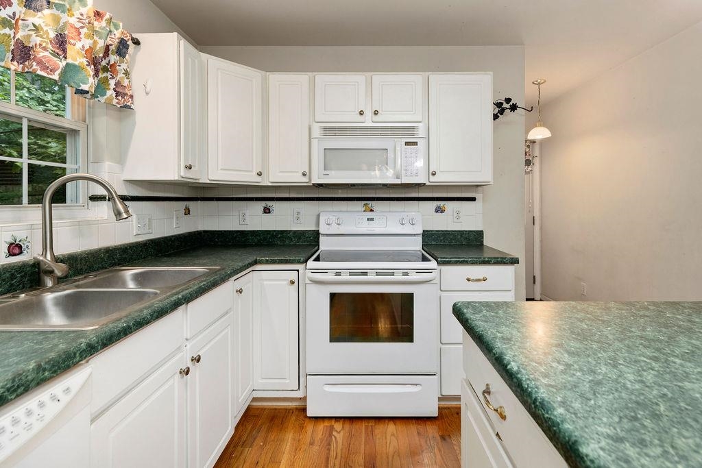 661 JEFFERSON DR, PALMYRA, Virginia 22963, 4 Bedrooms Bedrooms, ,2 BathroomsBathrooms,Residential,661 JEFFERSON DR,667686 MLS # 667686