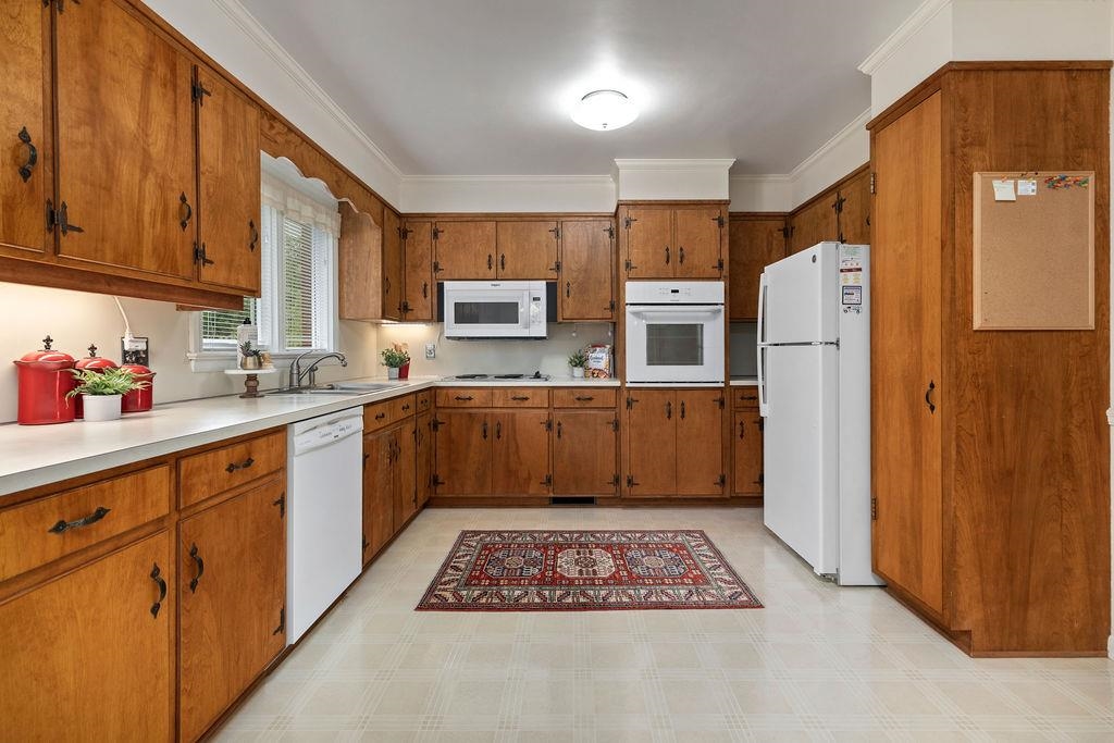 866 KENT RD, WAYNESBORO, Virginia 22980, 3 Bedrooms Bedrooms, ,2 BathroomsBathrooms,Residential,866 KENT RD,667687 MLS # 667687