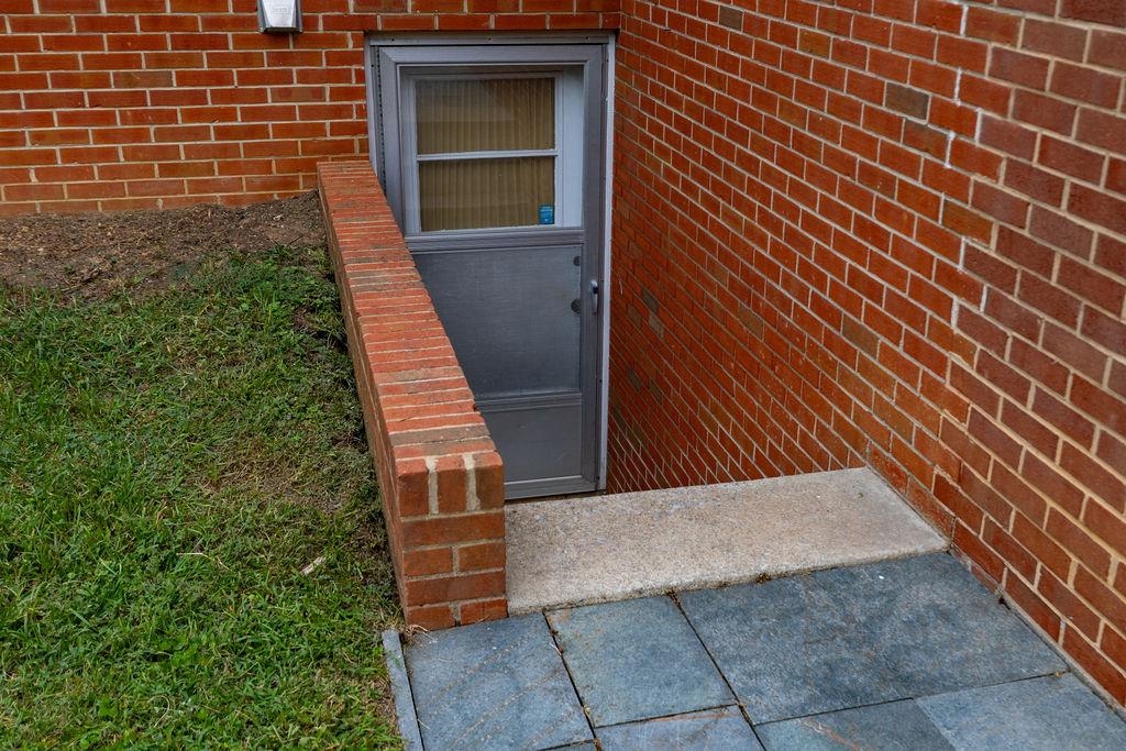 866 KENT RD, WAYNESBORO, Virginia 22980, 3 Bedrooms Bedrooms, ,2 BathroomsBathrooms,Residential,866 KENT RD,667687 MLS # 667687