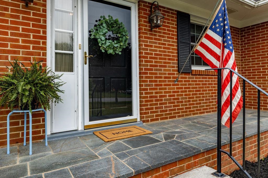 866 KENT RD, WAYNESBORO, Virginia 22980, 3 Bedrooms Bedrooms, ,2 BathroomsBathrooms,Residential,866 KENT RD,667687 MLS # 667687