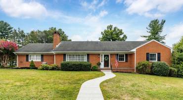 866 KENT RD, WAYNESBORO, Virginia 22980, 3 Bedrooms Bedrooms, ,2 BathroomsBathrooms,Residential,866 KENT RD,667687 MLS # 667687