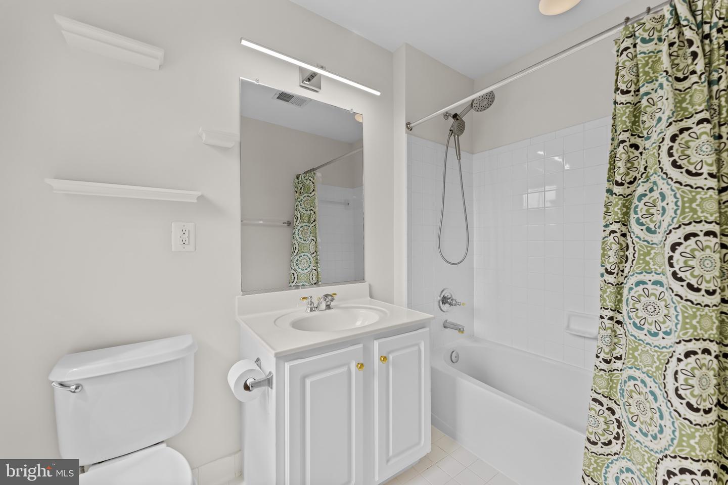 42920 CATTAIL MEADOWS PL, BROADLANDS, Virginia 20148, 5 Bedrooms Bedrooms, ,4 BathroomsBathrooms,Residential,For sale,42920 CATTAIL MEADOWS PL,VALO2099904 MLS # VALO2099904
