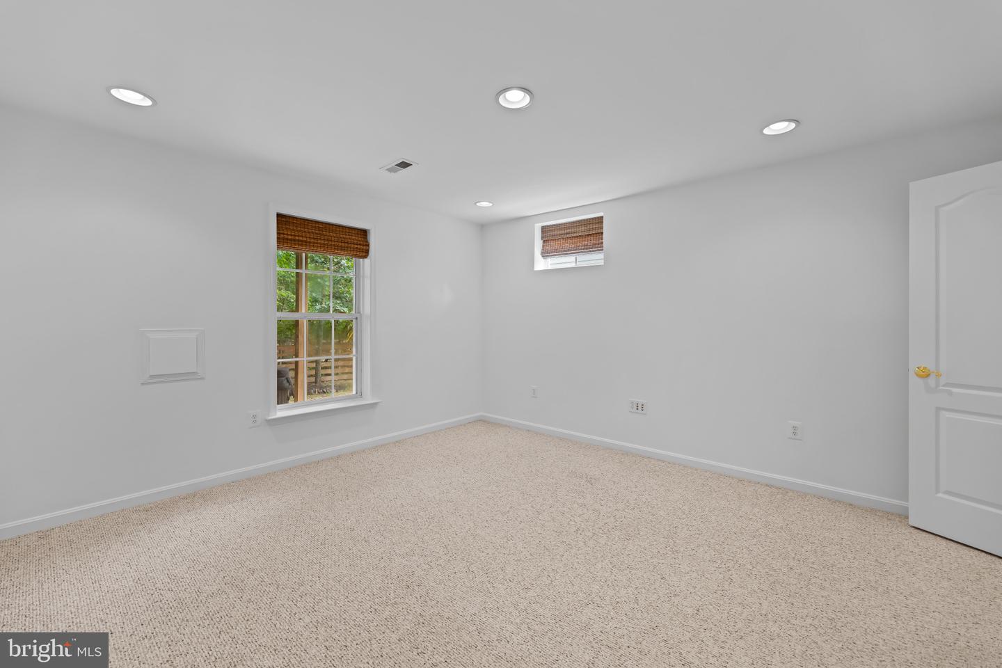 42920 CATTAIL MEADOWS PL, BROADLANDS, Virginia 20148, 5 Bedrooms Bedrooms, ,4 BathroomsBathrooms,Residential,For sale,42920 CATTAIL MEADOWS PL,VALO2099904 MLS # VALO2099904