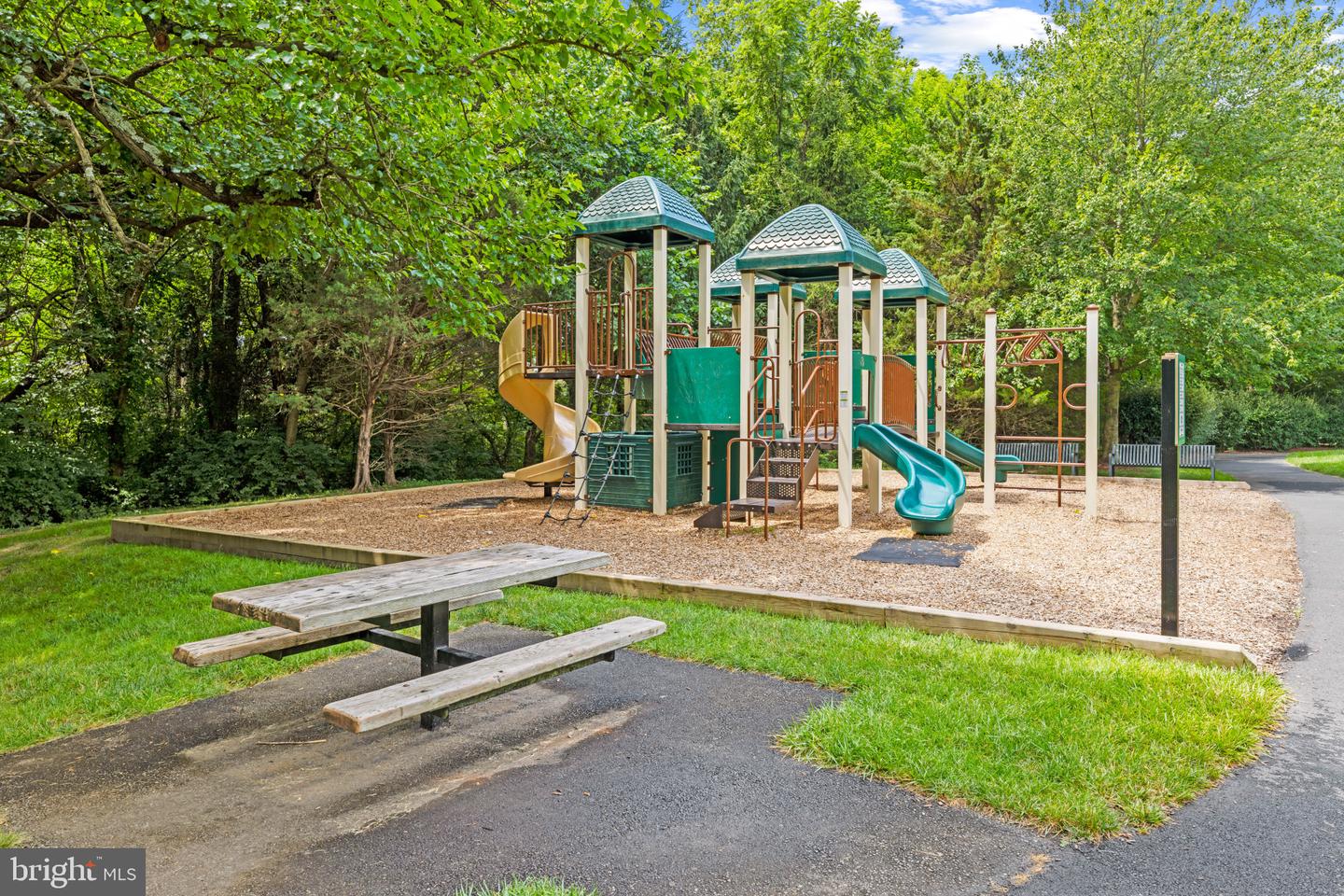 42920 CATTAIL MEADOWS PL, BROADLANDS, Virginia 20148, 5 Bedrooms Bedrooms, ,4 BathroomsBathrooms,Residential,For sale,42920 CATTAIL MEADOWS PL,VALO2099904 MLS # VALO2099904