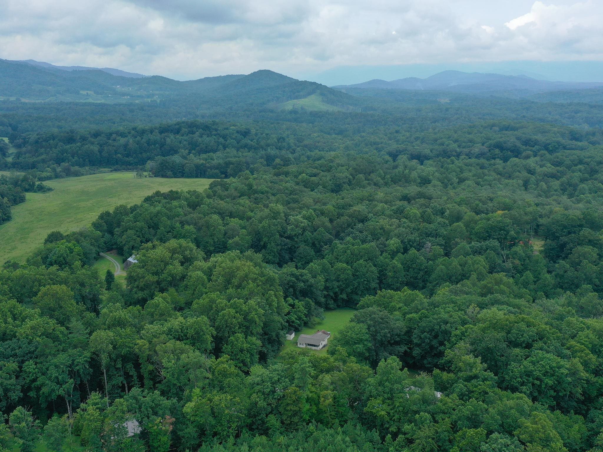 1249 POUNDING CREEK RD, CHARLOTTESVILLE, Virginia 22903, 1 Bedroom Bedrooms, ,1 BathroomBathrooms,Residential,1249 POUNDING CREEK RD,667700 MLS # 667700