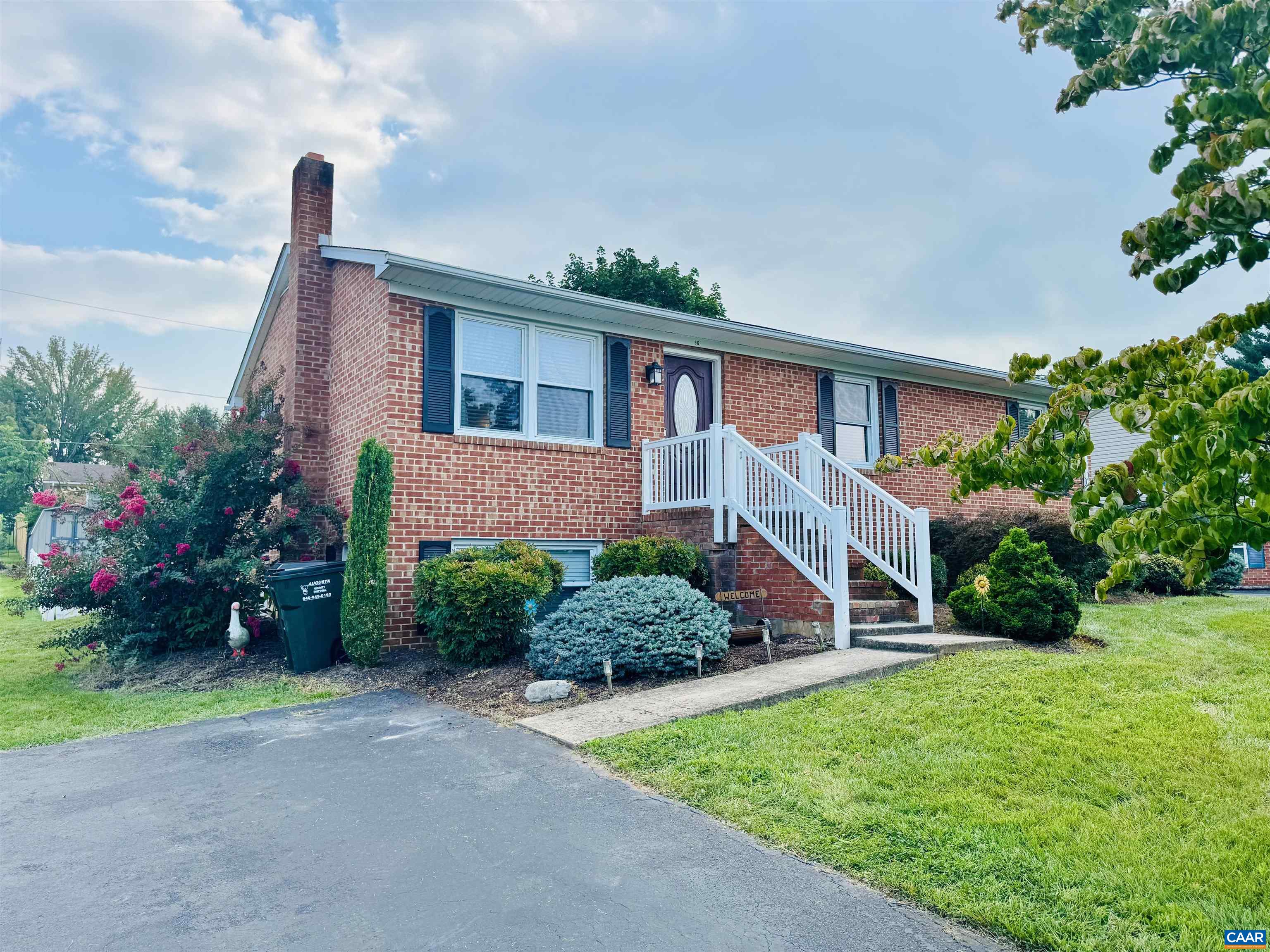 96 MILL STONE DR, VERONA, Virginia 24482, 3 Bedrooms Bedrooms, ,2 BathroomsBathrooms,Residential,96 MILL STONE DR,667701 MLS # 667701
