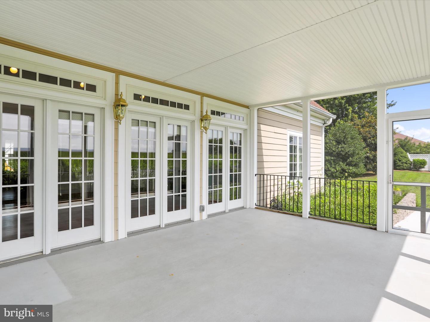 111 CHICKADEE CT, WOODSTOCK, Virginia 22664, 5 Bedrooms Bedrooms, ,5 BathroomsBathrooms,Residential,For sale,111 CHICKADEE CT,VASH2011852 MLS # VASH2011852