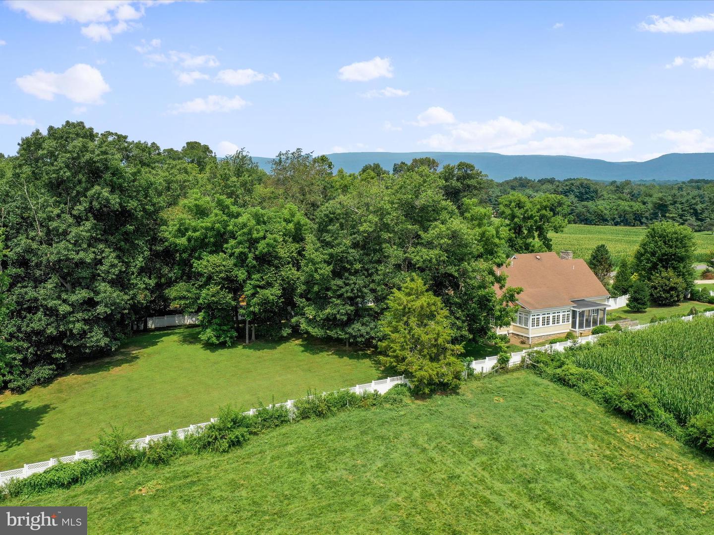 111 CHICKADEE CT, WOODSTOCK, Virginia 22664, 5 Bedrooms Bedrooms, ,5 BathroomsBathrooms,Residential,For sale,111 CHICKADEE CT,VASH2011852 MLS # VASH2011852