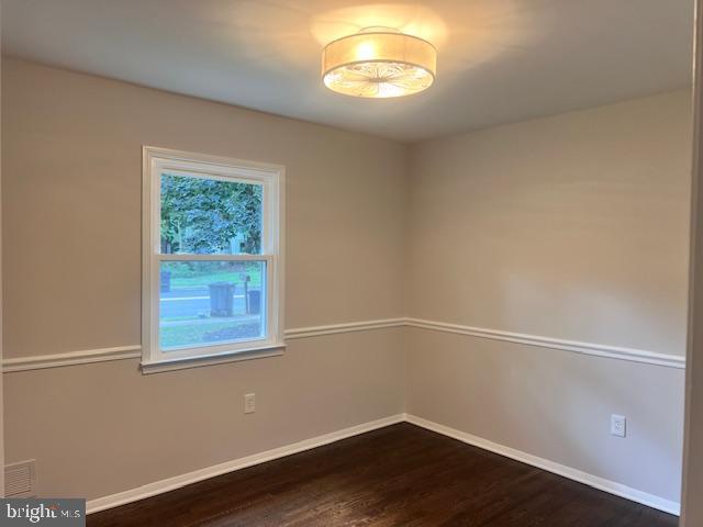 12202 HARBOR DR, WOODBRIDGE, Virginia 22192, 4 Bedrooms Bedrooms, ,3 BathroomsBathrooms,Residential,For sale,12202 HARBOR DR,VAPW2098338 MLS # VAPW2098338