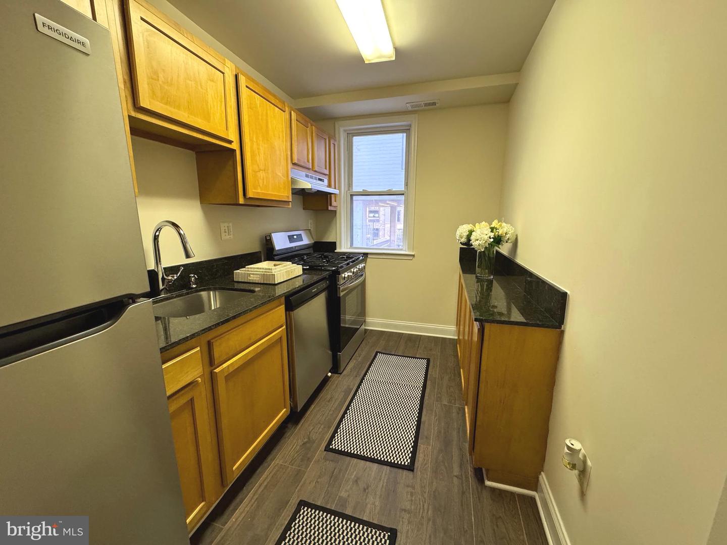 1340 FAIRMONT ST NW #3, WASHINGTON, District Of Columbia 20009, 1 Bedroom Bedrooms, ,1 BathroomBathrooms,Residential,For sale,1340 FAIRMONT ST NW #3,DCDC2208596 MLS # DCDC2208596