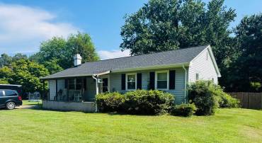 219 CEDAR LN, COLONIAL BEACH, Virginia 22443, 4 Bedrooms Bedrooms, ,1 BathroomBathrooms,Residential,For sale,219 CEDAR LN,VAWE2009228 MLS # VAWE2009228