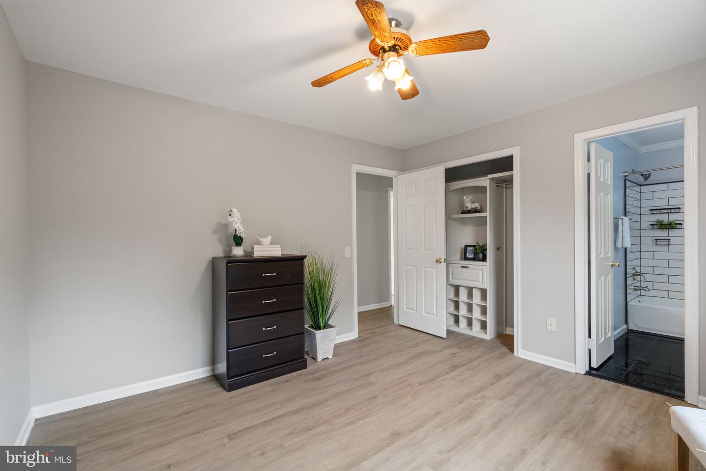 13483 OLD DAIRY CT, HERNDON, Virginia 20171, 4 Bedrooms Bedrooms, ,3 BathroomsBathrooms,Residential,For sale,13483 OLD DAIRY CT,VAFX2253092 MLS # VAFX2253092