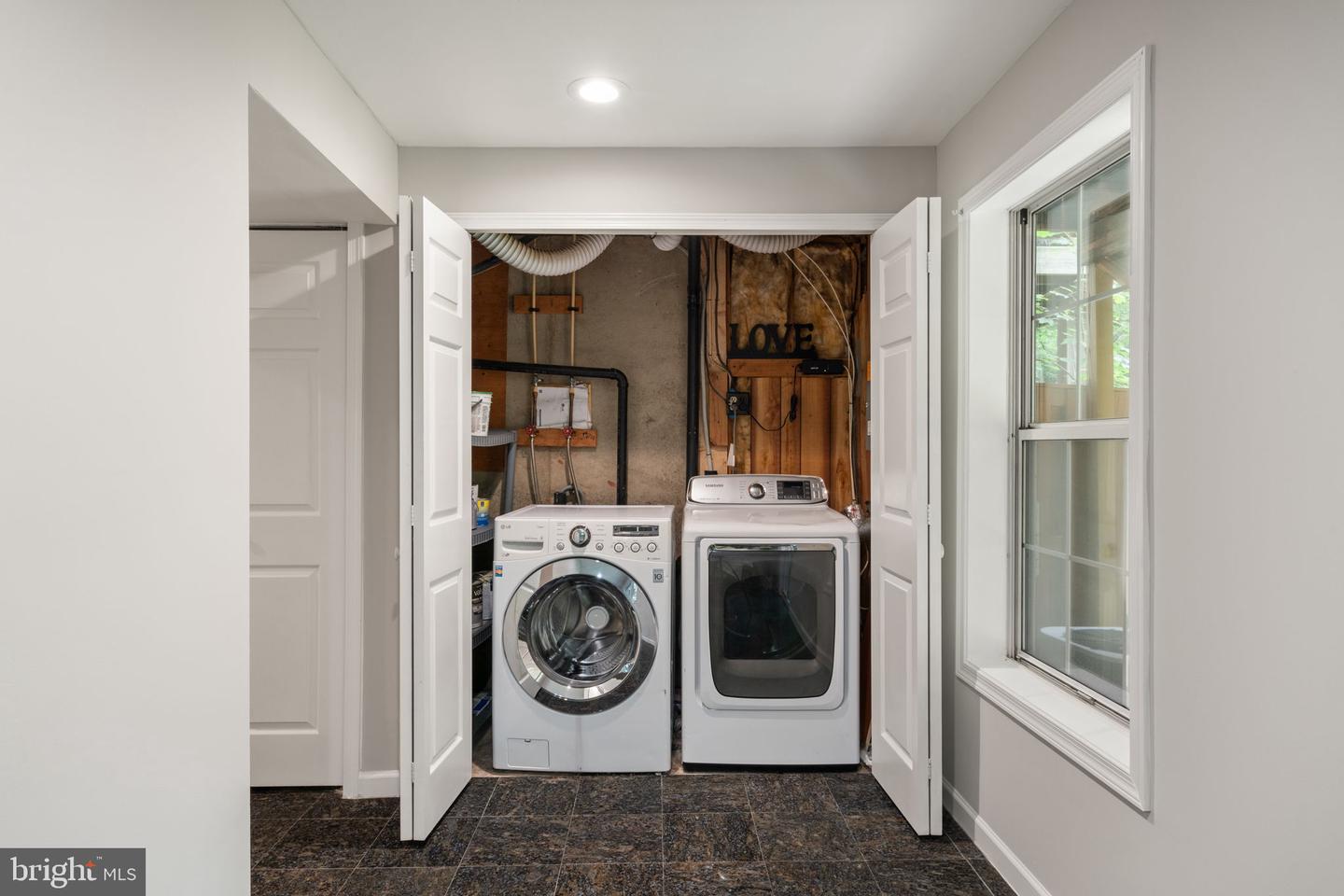 13483 OLD DAIRY CT, HERNDON, Virginia 20171, 4 Bedrooms Bedrooms, ,3 BathroomsBathrooms,Residential,For sale,13483 OLD DAIRY CT,VAFX2253092 MLS # VAFX2253092