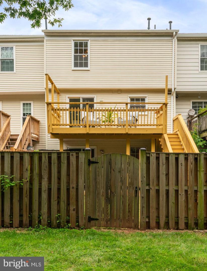 13483 OLD DAIRY CT, HERNDON, Virginia 20171, 4 Bedrooms Bedrooms, ,3 BathroomsBathrooms,Residential,For sale,13483 OLD DAIRY CT,VAFX2253092 MLS # VAFX2253092