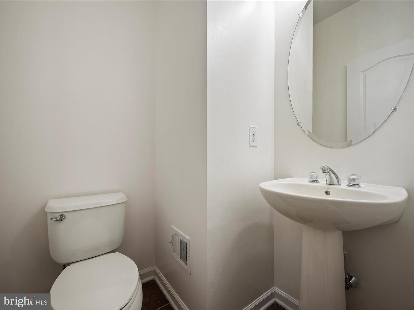 23089 SUNBURY ST, ASHBURN, Virginia 20148, 3 Bedrooms Bedrooms, ,3 BathroomsBathrooms,Residential,For sale,23089 SUNBURY ST,VALO2101258 MLS # VALO2101258