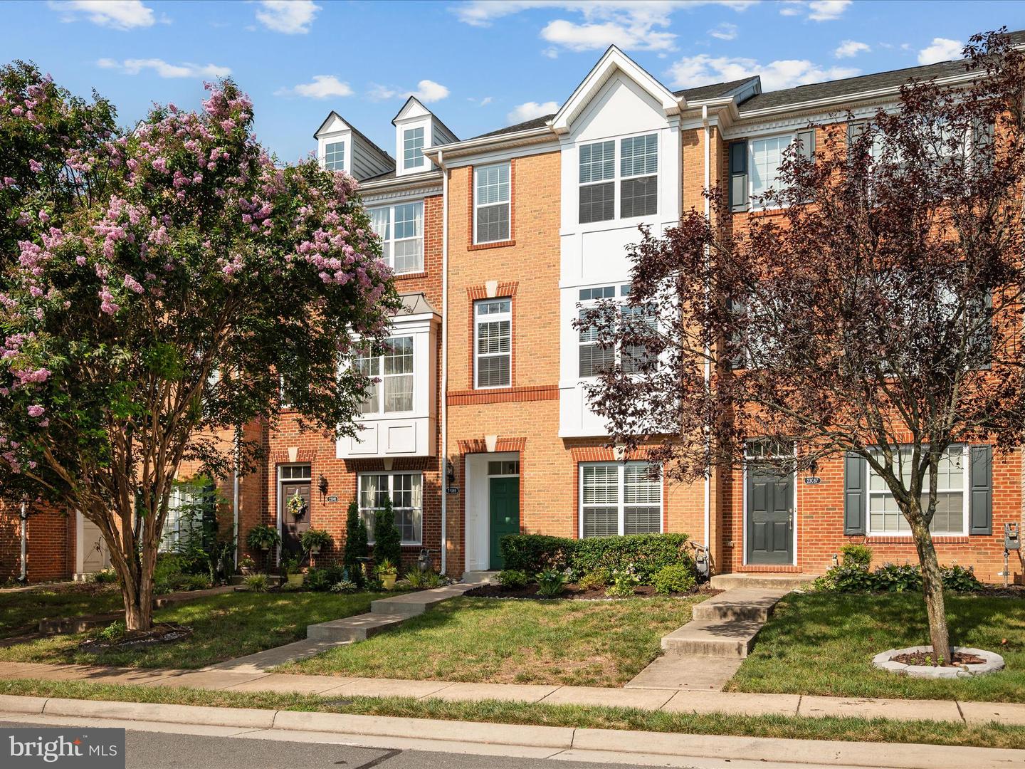 23089 SUNBURY ST, ASHBURN, Virginia 20148, 3 Bedrooms Bedrooms, ,3 BathroomsBathrooms,Residential,For sale,23089 SUNBURY ST,VALO2101258 MLS # VALO2101258