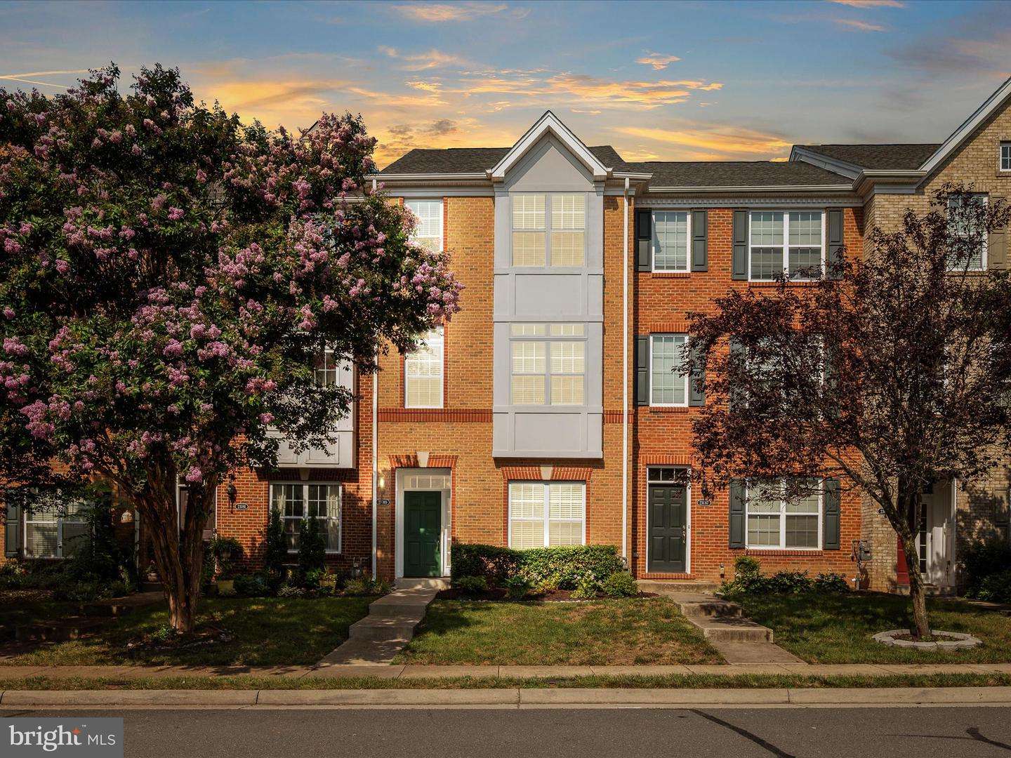 23089 SUNBURY ST, ASHBURN, Virginia 20148, 3 Bedrooms Bedrooms, ,3 BathroomsBathrooms,Residential,For sale,23089 SUNBURY ST,VALO2101258 MLS # VALO2101258