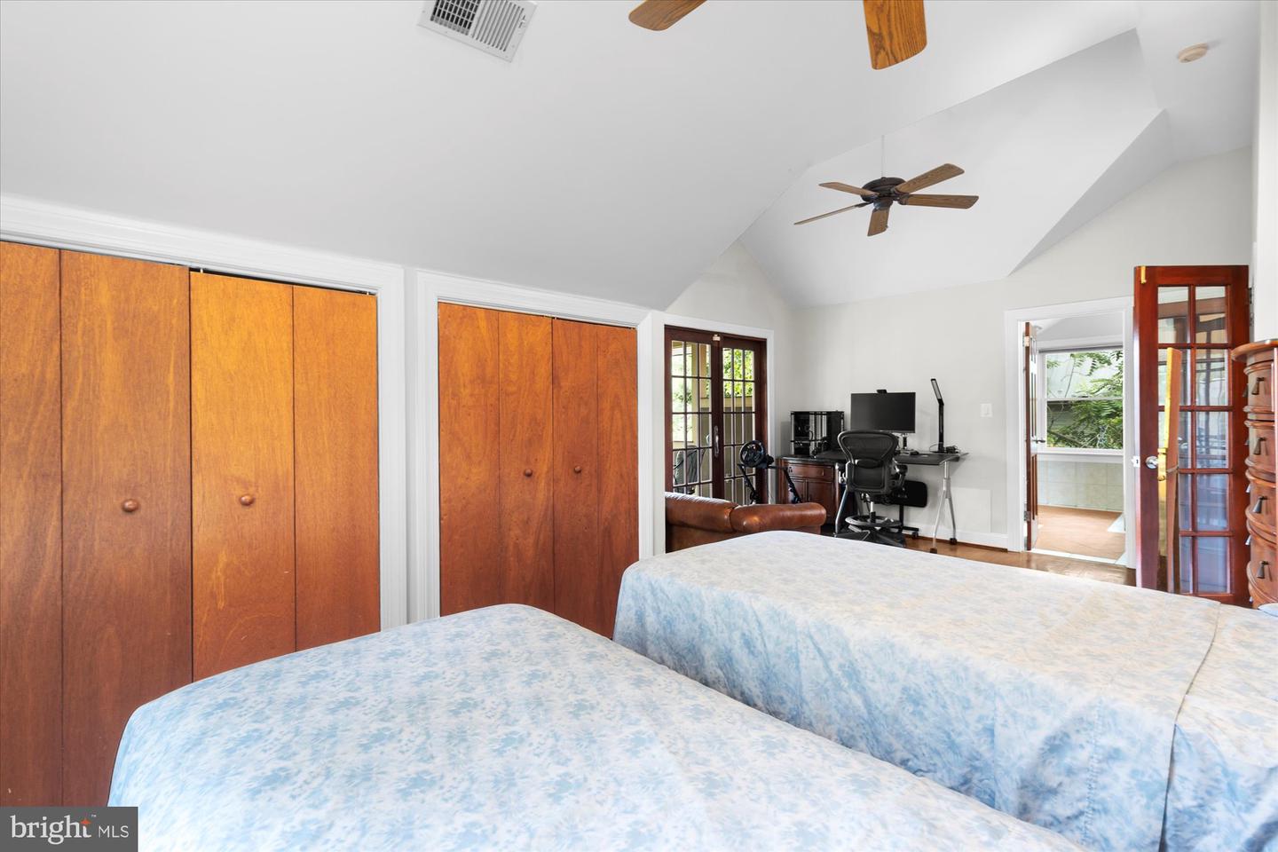 1212 N CLEVELAND ST, ARLINGTON, Virginia 22201, 6 Bedrooms Bedrooms, ,5 BathroomsBathrooms,Residential,For sale,1212 N CLEVELAND ST,VAAR2060330 MLS # VAAR2060330