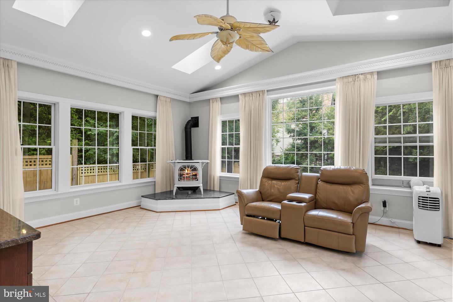 1212 N CLEVELAND ST, ARLINGTON, Virginia 22201, 6 Bedrooms Bedrooms, ,5 BathroomsBathrooms,Residential,For sale,1212 N CLEVELAND ST,VAAR2060330 MLS # VAAR2060330