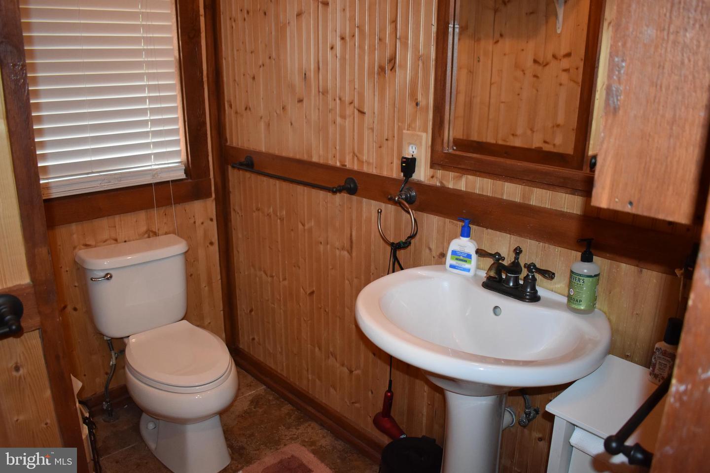4239 LAKEVIEW PKWY, LOCUST GROVE, Virginia 22508, 2 Bedrooms Bedrooms, ,1 BathroomBathrooms,Residential,For sale,4239 LAKEVIEW PKWY,VAOR2010112 MLS # VAOR2010112