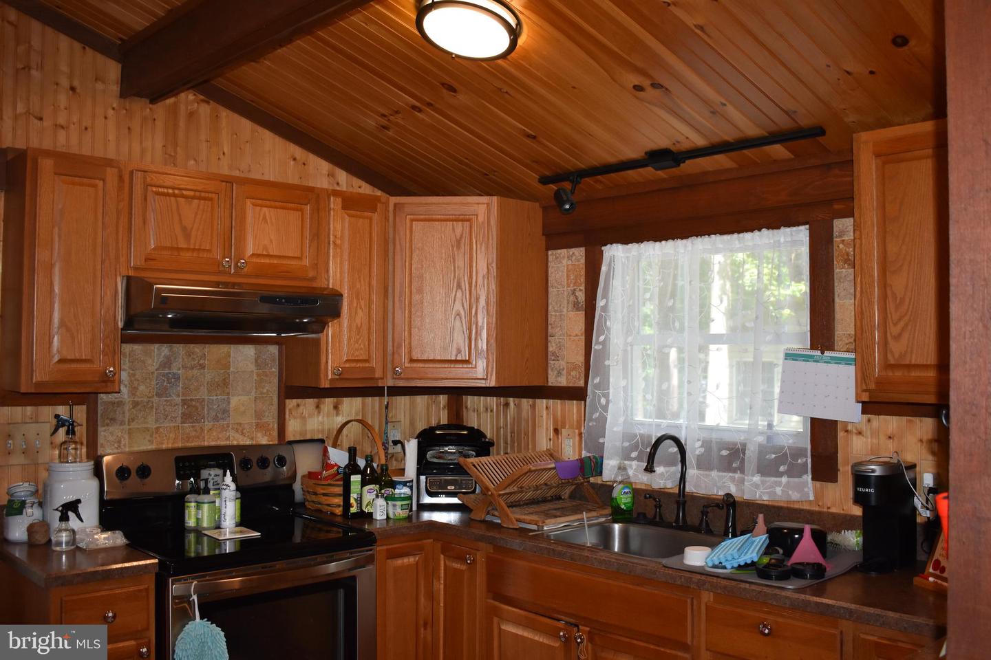 4239 LAKEVIEW PKWY, LOCUST GROVE, Virginia 22508, 2 Bedrooms Bedrooms, ,1 BathroomBathrooms,Residential,For sale,4239 LAKEVIEW PKWY,VAOR2010112 MLS # VAOR2010112