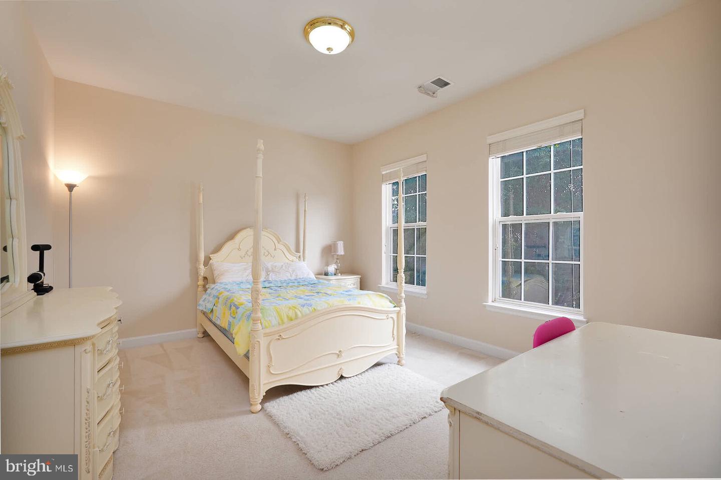 7512 LINDBERG DR, ALEXANDRIA, Virginia 22306, 4 Bedrooms Bedrooms, ,3 BathroomsBathrooms,Residential,For sale,7512 LINDBERG DR,VAFX2255008 MLS # VAFX2255008