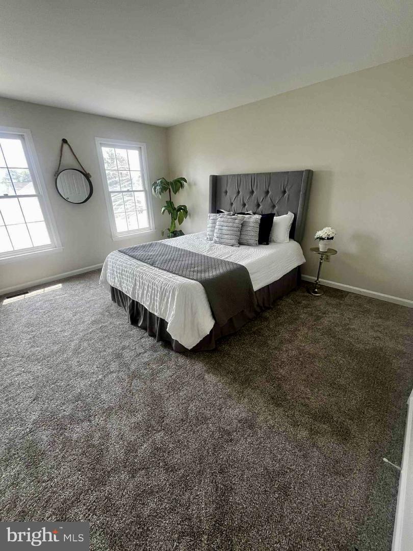 9301 SAFFRON HILL CT, MANASSAS, Virginia 20110, 4 Bedrooms Bedrooms, ,2 BathroomsBathrooms,Residential,For sale,9301 SAFFRON HILL CT,VAMN2008670 MLS # VAMN2008670