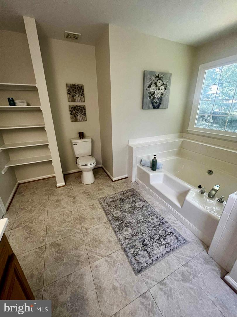 9301 SAFFRON HILL CT, MANASSAS, Virginia 20110, 4 Bedrooms Bedrooms, ,2 BathroomsBathrooms,Residential,For sale,9301 SAFFRON HILL CT,VAMN2008670 MLS # VAMN2008670