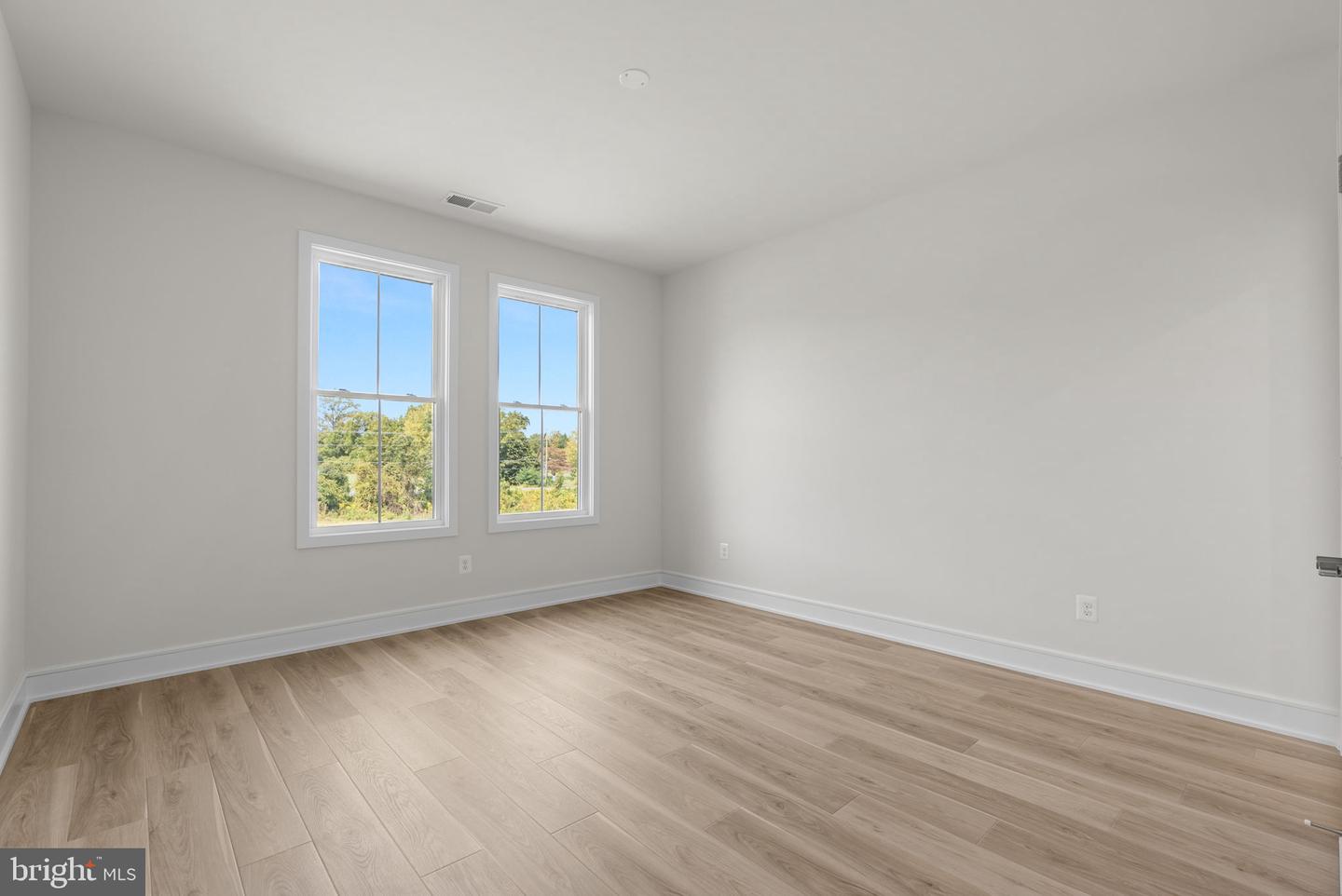 14649 FORDSON CT, PURCELLVILLE, Virginia 20132, 5 Bedrooms Bedrooms, ,5 BathroomsBathrooms,Residential,For sale,14649 FORDSON CT,VALO2101980 MLS # VALO2101980