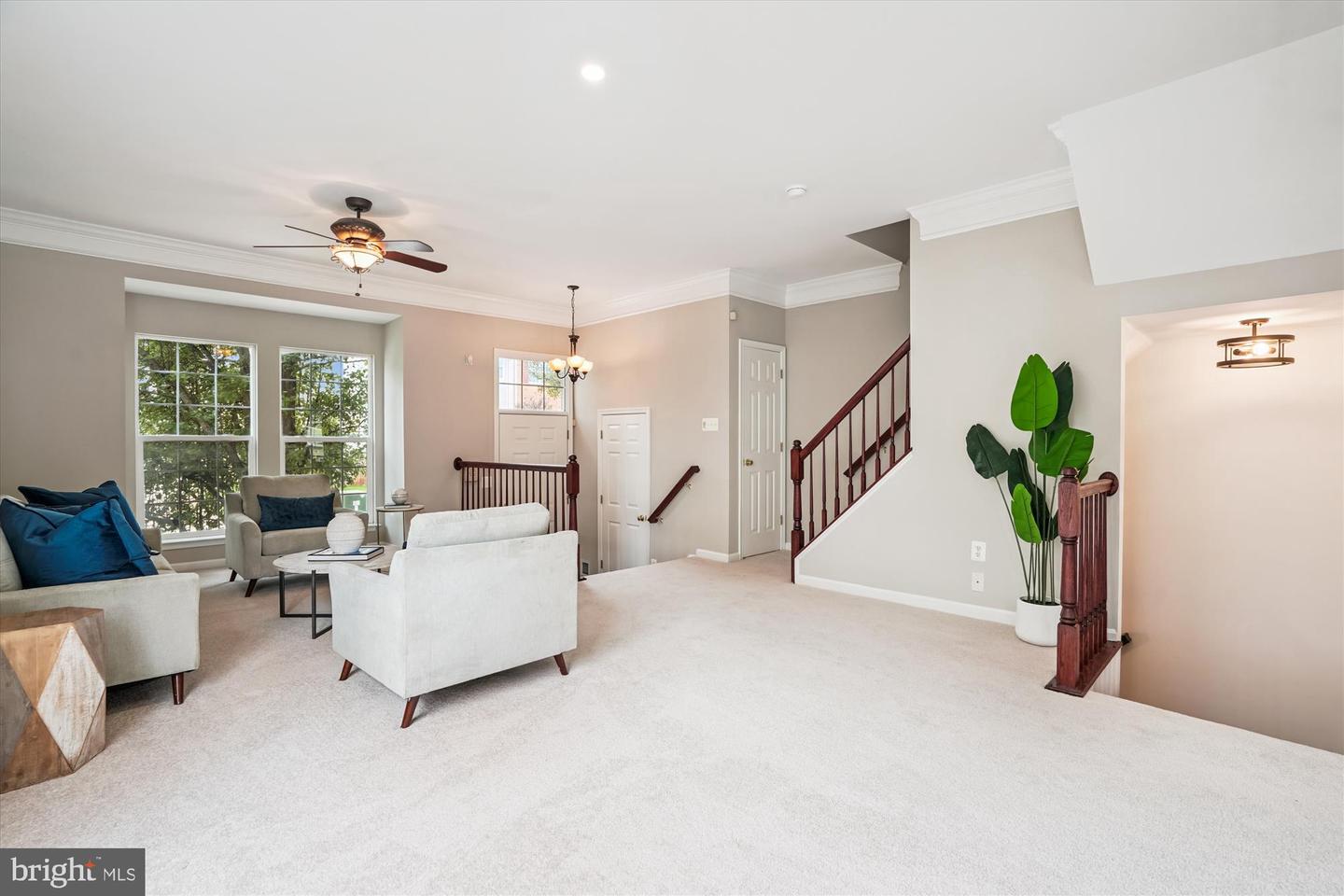 14176 HUNTERS RUN WAY, GAINESVILLE, Virginia 20155, 3 Bedrooms Bedrooms, ,3 BathroomsBathrooms,Residential,For sale,14176 HUNTERS RUN WAY,VAPW2099354 MLS # VAPW2099354