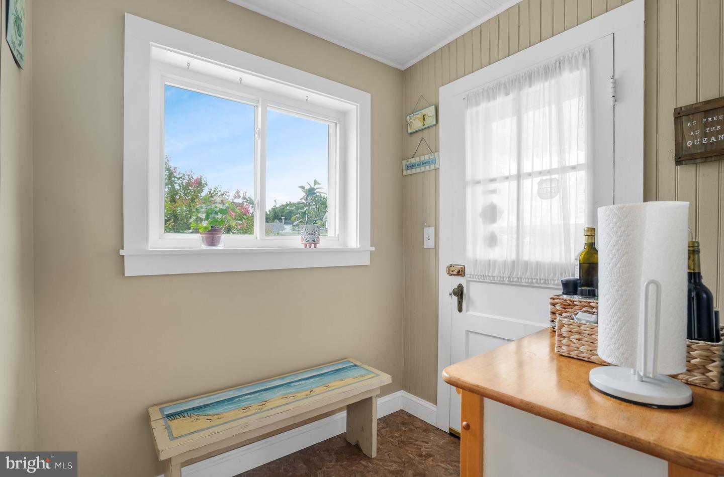 6326 CLEVELAND ST, CHINCOTEAGUE ISLAND, Virginia 23336, 3 Bedrooms Bedrooms, ,2 BathroomsBathrooms,Residential,For sale,6326 CLEVELAND ST,VAAC2002062 MLS # VAAC2002062