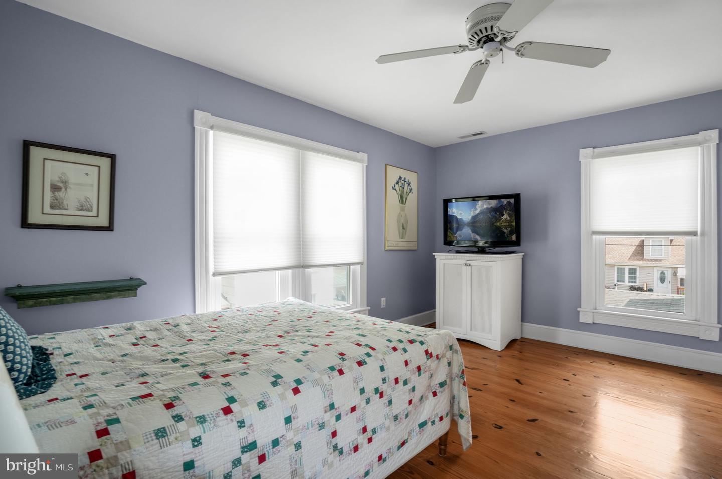 6326 CLEVELAND ST, CHINCOTEAGUE ISLAND, Virginia 23336, 3 Bedrooms Bedrooms, ,2 BathroomsBathrooms,Residential,For sale,6326 CLEVELAND ST,VAAC2002062 MLS # VAAC2002062