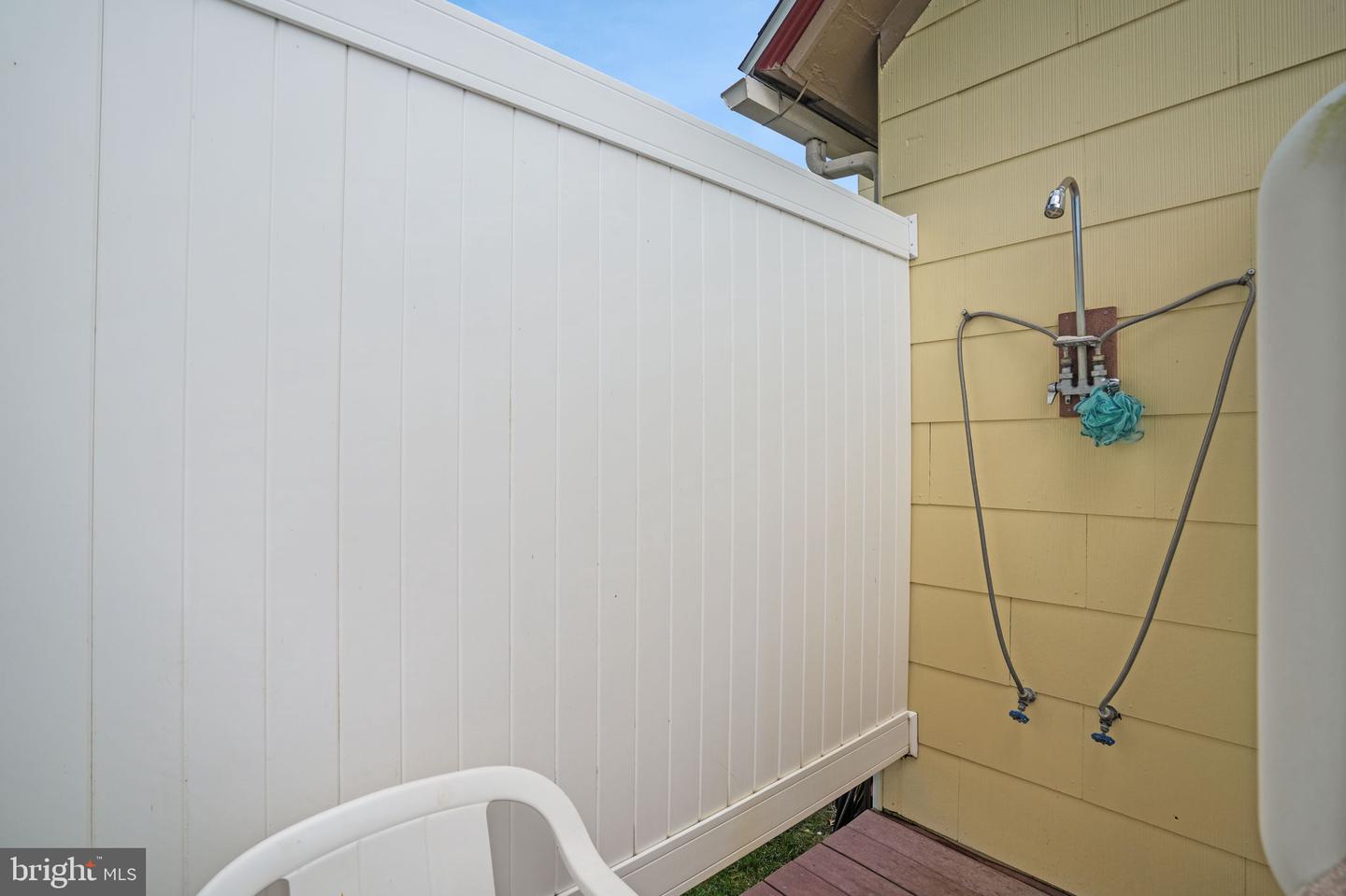 6326 CLEVELAND ST, CHINCOTEAGUE ISLAND, Virginia 23336, 3 Bedrooms Bedrooms, ,2 BathroomsBathrooms,Residential,For sale,6326 CLEVELAND ST,VAAC2002062 MLS # VAAC2002062