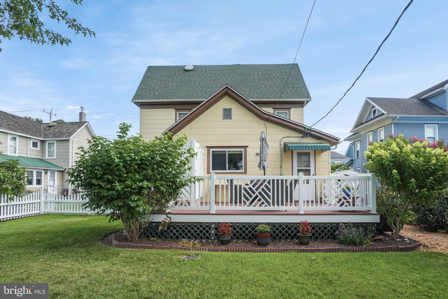 6326 CLEVELAND ST, CHINCOTEAGUE ISLAND, Virginia 23336, 3 Bedrooms Bedrooms, ,2 BathroomsBathrooms,Residential,For sale,6326 CLEVELAND ST,VAAC2002062 MLS # VAAC2002062