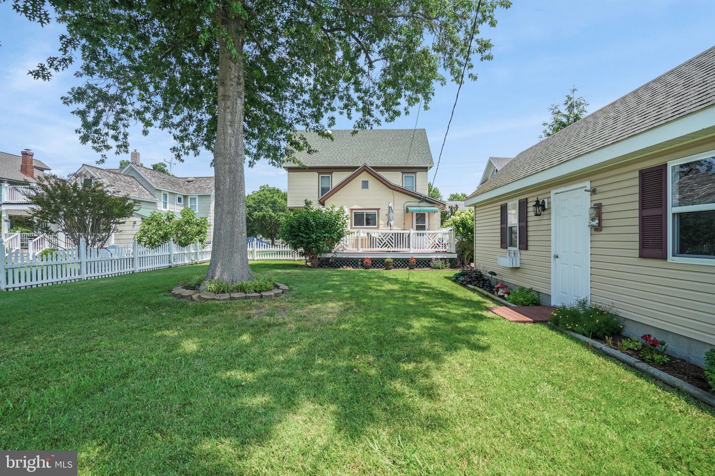 6326 CLEVELAND ST, CHINCOTEAGUE ISLAND, Virginia 23336, 3 Bedrooms Bedrooms, ,2 BathroomsBathrooms,Residential,For sale,6326 CLEVELAND ST,VAAC2002062 MLS # VAAC2002062