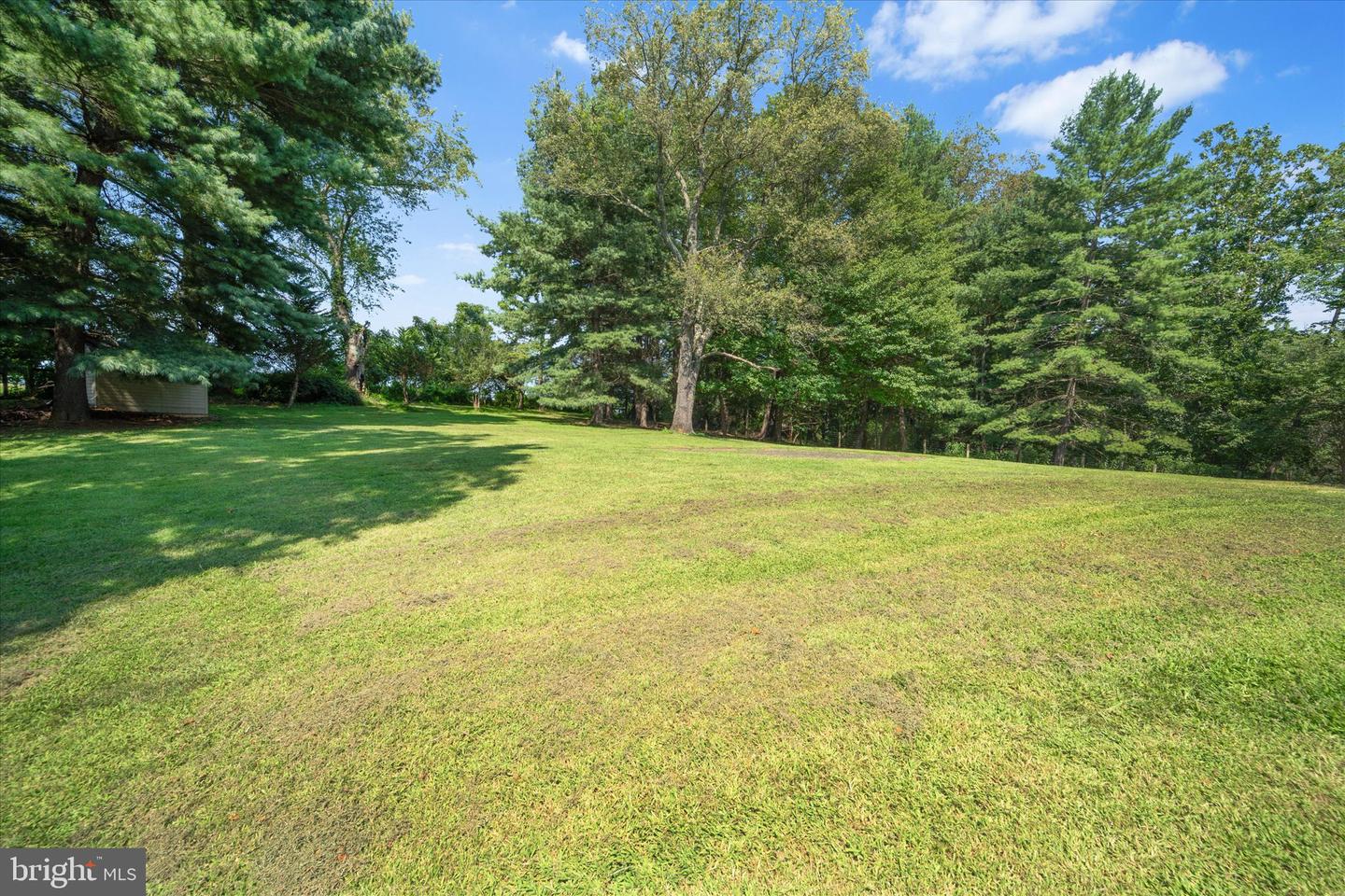 38830 OLD WHEATLAND RD, WATERFORD, Virginia 20197, 4 Bedrooms Bedrooms, ,3 BathroomsBathrooms,Residential,For sale,38830 OLD WHEATLAND RD,VALO2102666 MLS # VALO2102666