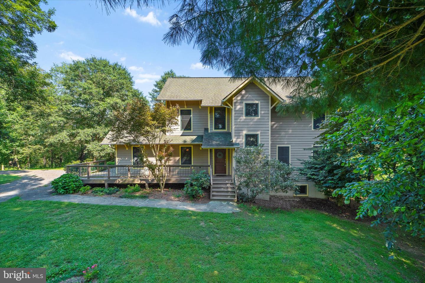 38830 OLD WHEATLAND RD, WATERFORD, Virginia 20197, 4 Bedrooms Bedrooms, ,3 BathroomsBathrooms,Residential,For sale,38830 OLD WHEATLAND RD,VALO2102666 MLS # VALO2102666