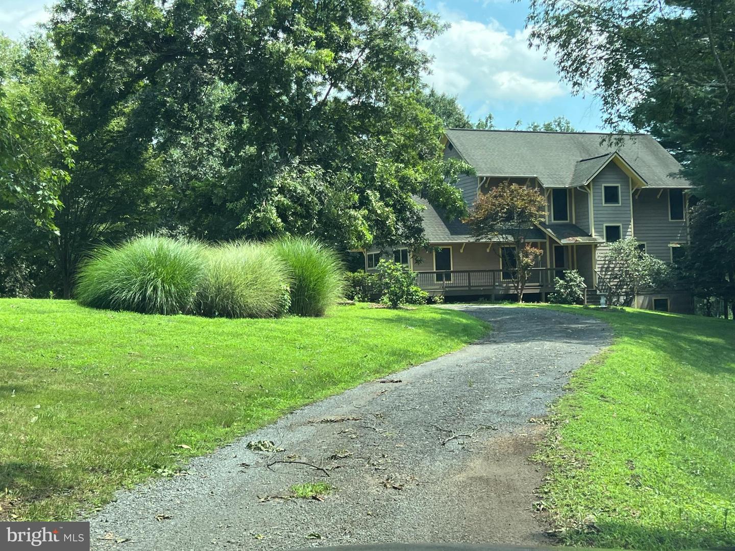 38830 OLD WHEATLAND RD, WATERFORD, Virginia 20197, 4 Bedrooms Bedrooms, ,3 BathroomsBathrooms,Residential,For sale,38830 OLD WHEATLAND RD,VALO2102666 MLS # VALO2102666