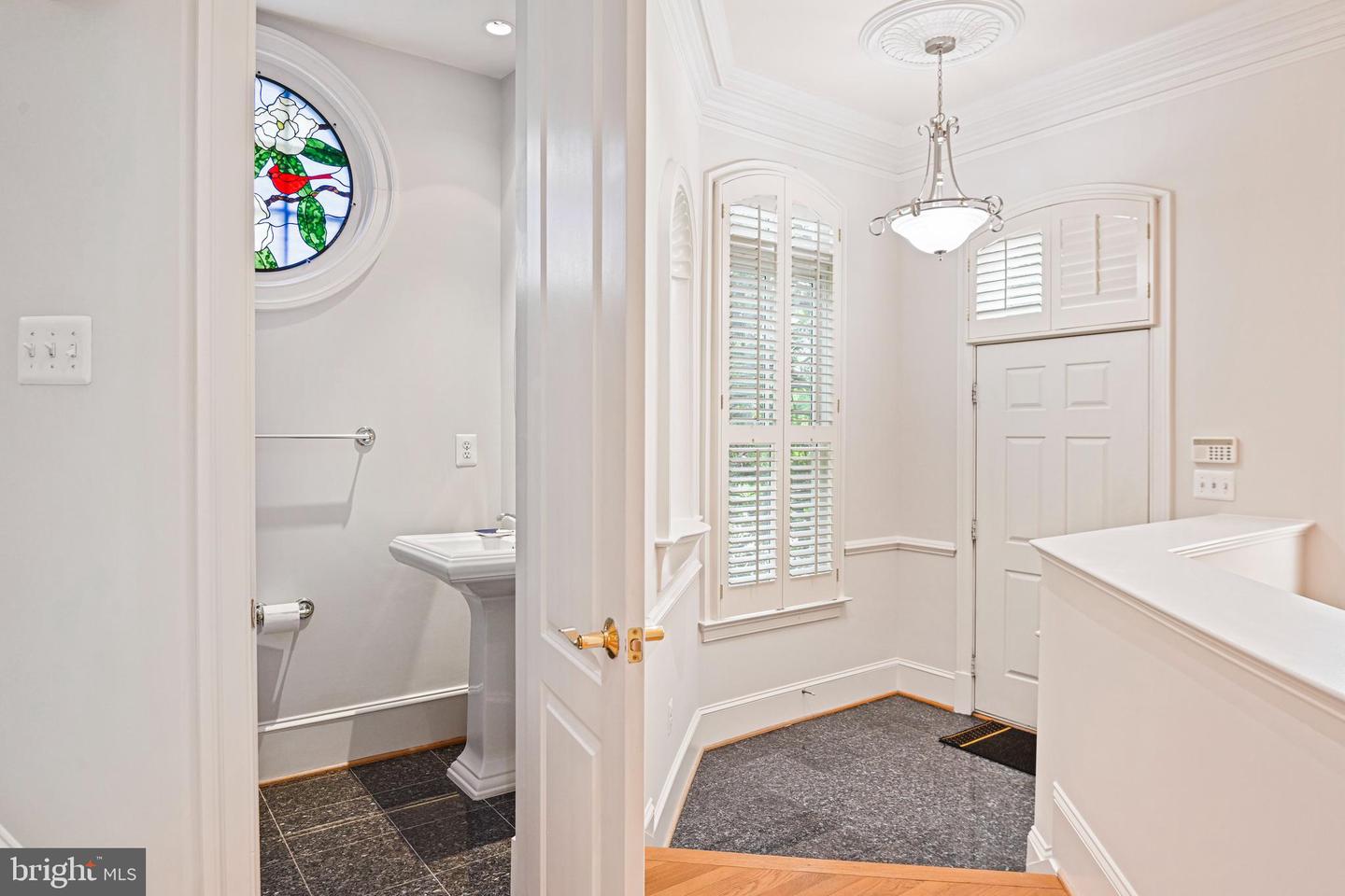 1410 HARVEST CROSSING DR, MCLEAN, Virginia 22101, 3 Bedrooms Bedrooms, ,4 BathroomsBathrooms,Residential,For sale,1410 HARVEST CROSSING DR,VAFX2256474 MLS # VAFX2256474