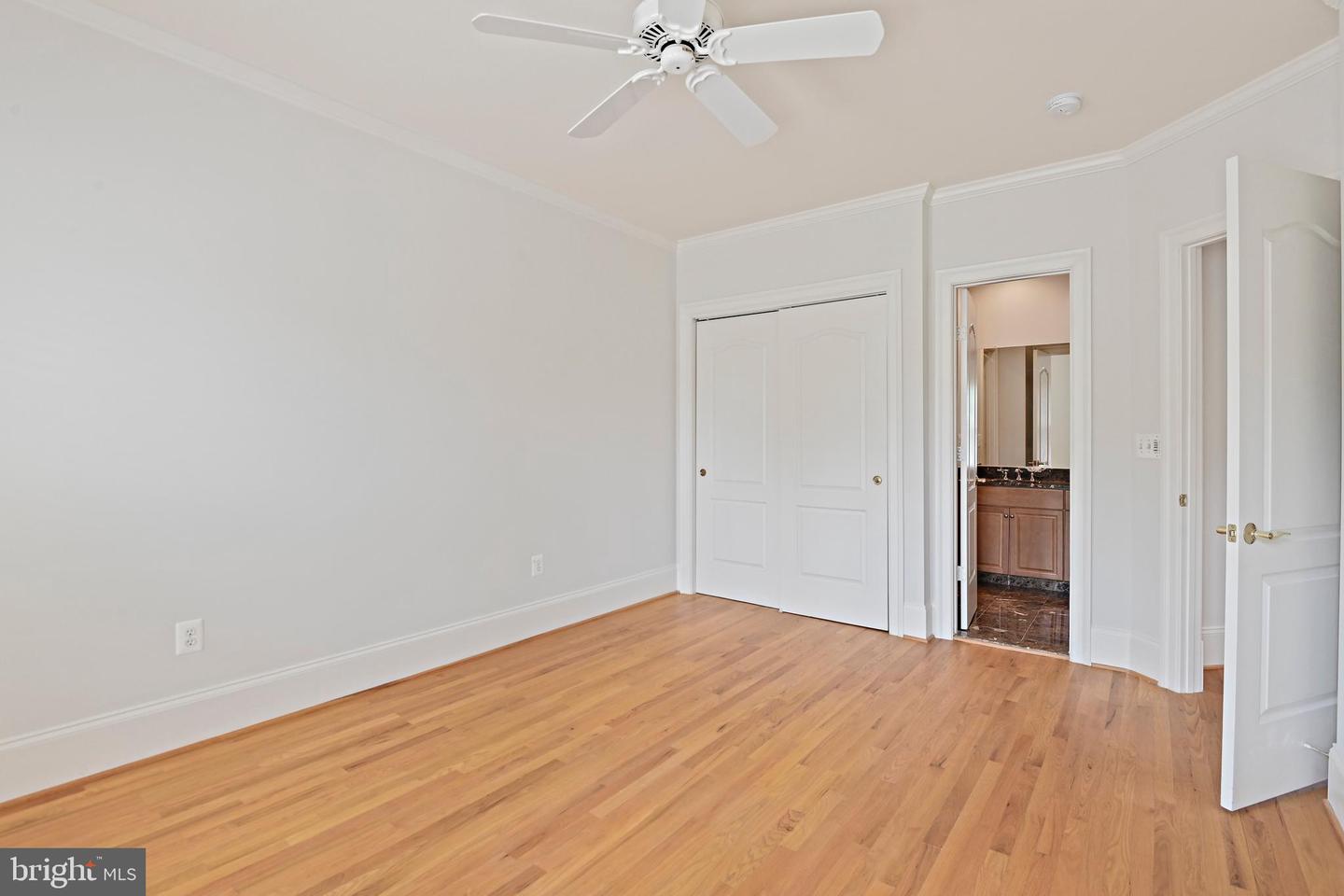 1410 HARVEST CROSSING DR, MCLEAN, Virginia 22101, 3 Bedrooms Bedrooms, ,4 BathroomsBathrooms,Residential,For sale,1410 HARVEST CROSSING DR,VAFX2256474 MLS # VAFX2256474