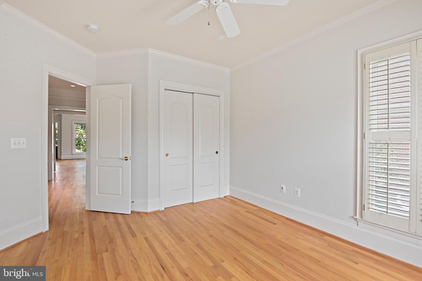 1410 HARVEST CROSSING DR, MCLEAN, Virginia 22101, 3 Bedrooms Bedrooms, ,4 BathroomsBathrooms,Residential,For sale,1410 HARVEST CROSSING DR,VAFX2256474 MLS # VAFX2256474