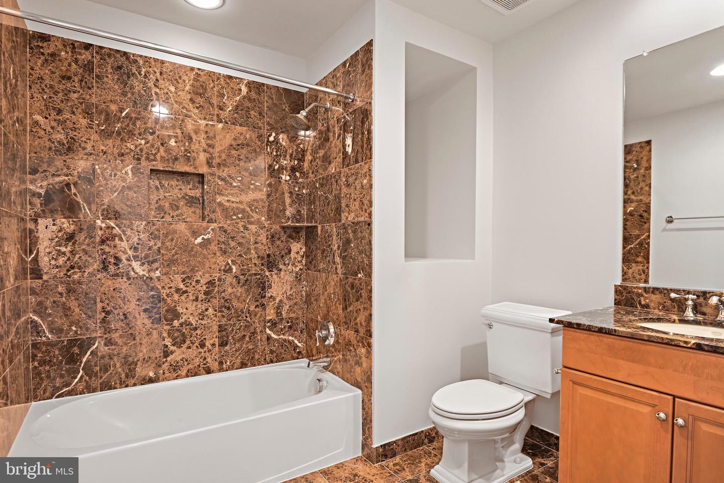 1410 HARVEST CROSSING DR, MCLEAN, Virginia 22101, 3 Bedrooms Bedrooms, ,4 BathroomsBathrooms,Residential,For sale,1410 HARVEST CROSSING DR,VAFX2256474 MLS # VAFX2256474