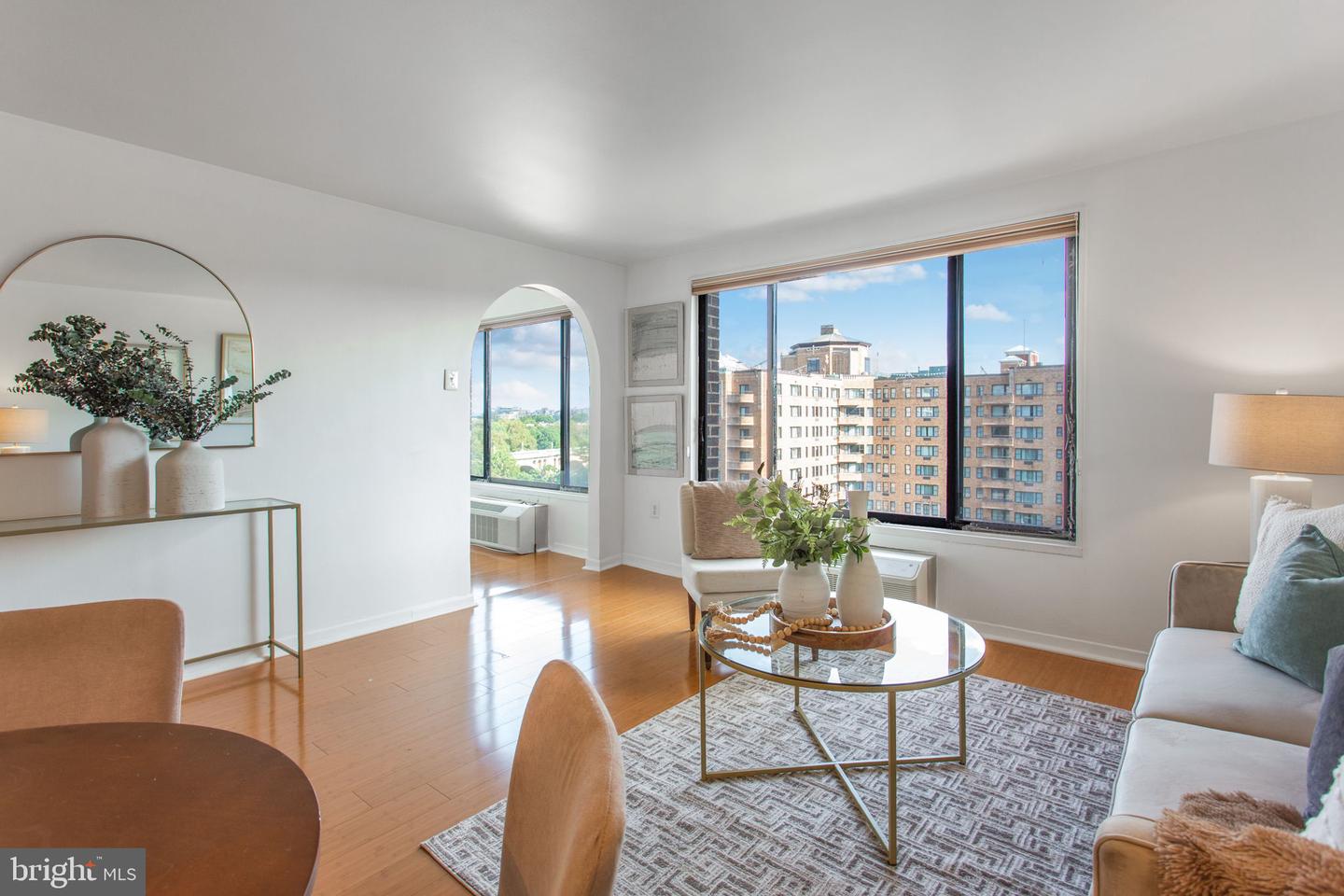 2501 CALVERT ST NW #802, WASHINGTON, District Of Columbia 20008, 1 Bedroom Bedrooms, ,1 BathroomBathrooms,Residential,For sale,2501 CALVERT ST NW #802,DCDC2211196 MLS # DCDC2211196