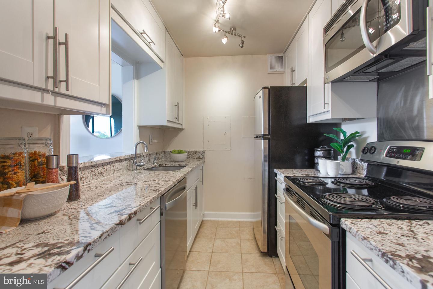 2501 CALVERT ST NW #802, WASHINGTON, District Of Columbia 20008, 1 Bedroom Bedrooms, ,1 BathroomBathrooms,Residential,For sale,2501 CALVERT ST NW #802,DCDC2211196 MLS # DCDC2211196