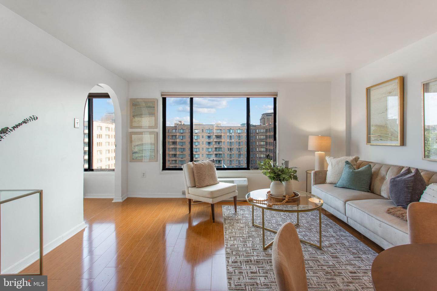 2501 CALVERT ST NW #802, WASHINGTON, District Of Columbia 20008, 1 Bedroom Bedrooms, ,1 BathroomBathrooms,Residential,For sale,2501 CALVERT ST NW #802,DCDC2211196 MLS # DCDC2211196