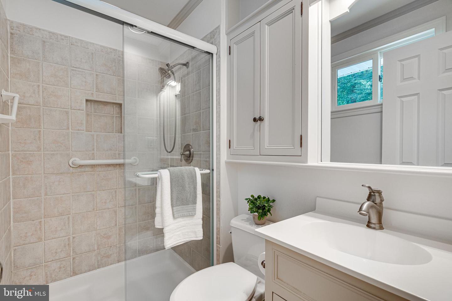5135 RICHARDSON DR, FAIRFAX, Virginia 22032, 4 Bedrooms Bedrooms, ,2 BathroomsBathrooms,Residential,For sale,5135 RICHARDSON DR,VAFX2256574 MLS # VAFX2256574