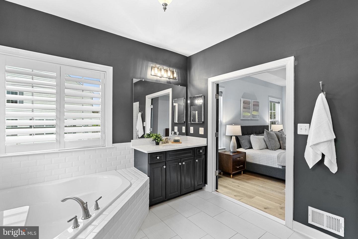 5 RAMSDELL CT, ROUND HILL, Virginia 20141, 5 Bedrooms Bedrooms, ,4 BathroomsBathrooms,Residential,For sale,5 RAMSDELL CT,VALO2102848 MLS # VALO2102848