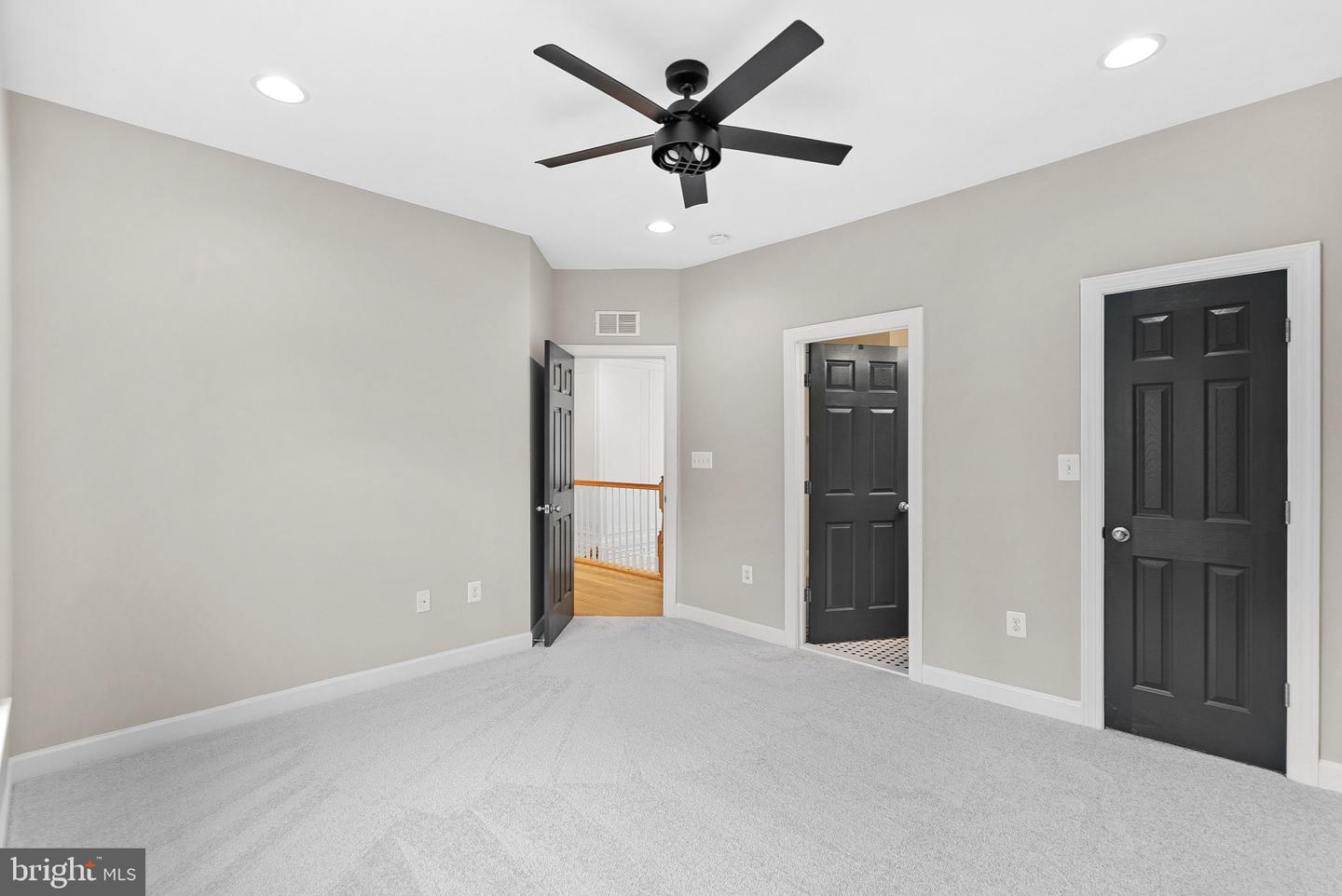 5 RAMSDELL CT, ROUND HILL, Virginia 20141, 5 Bedrooms Bedrooms, ,4 BathroomsBathrooms,Residential,For sale,5 RAMSDELL CT,VALO2102848 MLS # VALO2102848