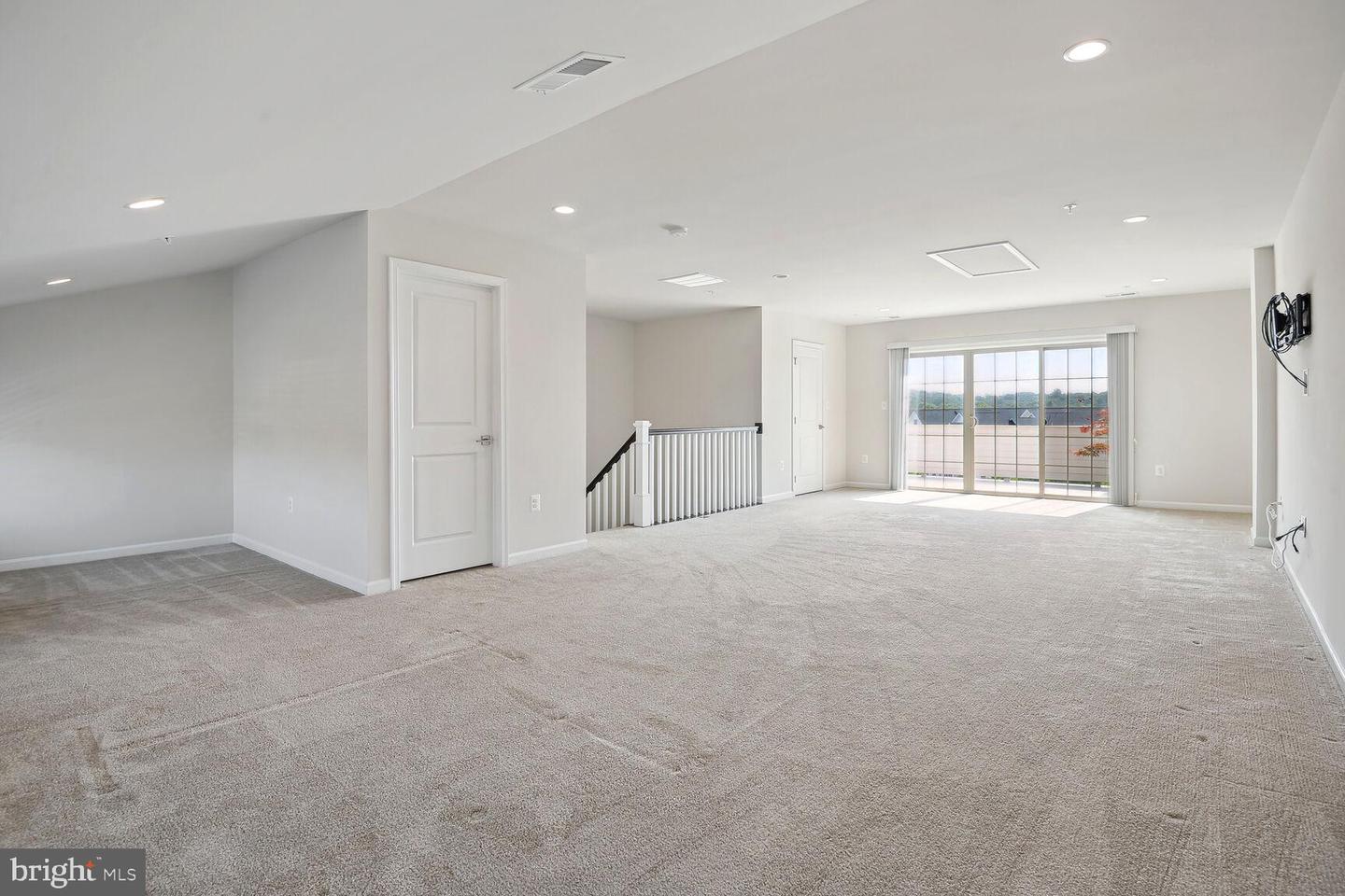 23442 LOGANS RIDGE TER, ASHBURN, Virginia 20148, 3 Bedrooms Bedrooms, ,4 BathroomsBathrooms,Residential,For sale,23442 LOGANS RIDGE TER,VALO2102948 MLS # VALO2102948